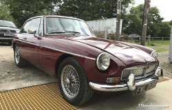 MGB GT Copperleaf Red